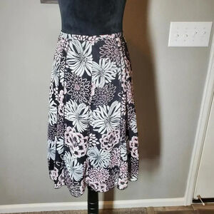 Allison Taylor Floral Print Black White and Pink A-Line Skirt Size 8 EUC